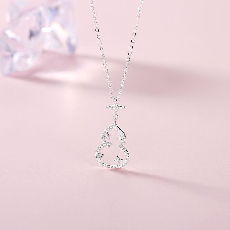 Gourd Diamond Necklace Light Luxury Niche Design Sense High-end High-end Clavicle Chain