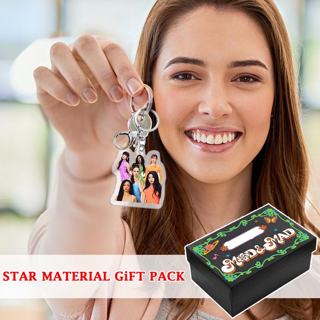 Star Girl Group Peripherals, Stand Sticker Card Lanyard Set, Ideal Gift For Star Chasers