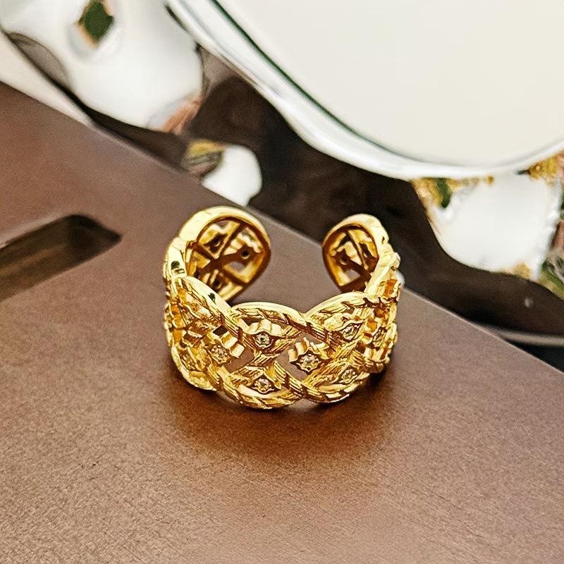 Mittelalterlicher Luxus High-End Hohle Spitze Schmetterling Offener Ring Weiblichkeit Nischendesign Retro Ring
