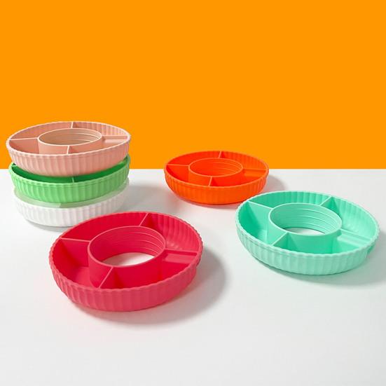 Snack Bowl Silicone Snack Platter for 40 Oz Cups Reusable Snack Tray 4-Compartment Snack Container for Cup Accessories Easy To Clean Serving