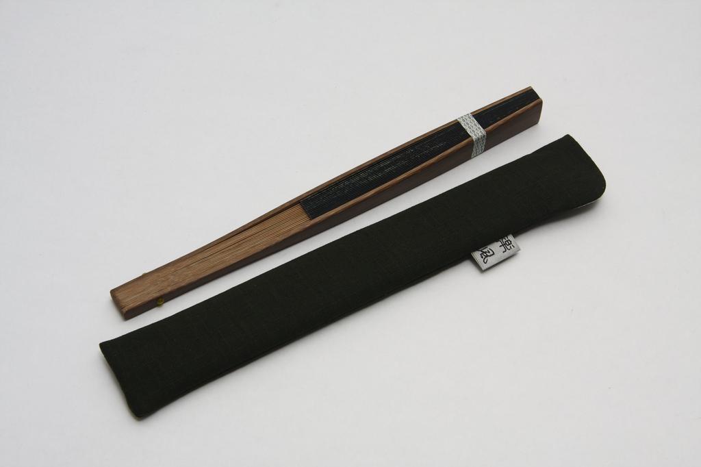 Hasegawa Kyoto Fan, Kasumi, Large, Handmade by Kyoto Artisans, Includes Fan Bag and Presentation Box, Green