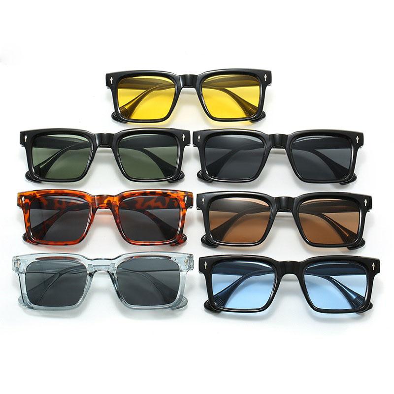 Non-polarized Men Square Arrow Rivets Fashion Sunglasses Small Frame Punk Women Popular Trending Sunglasses