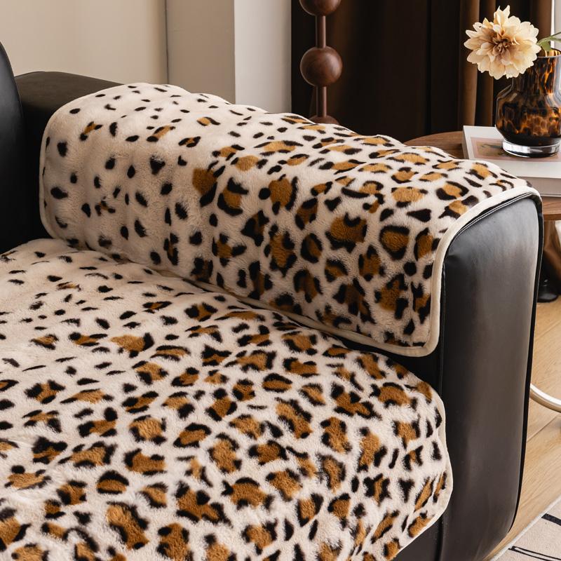 Luxury Leopard Print Sofa Cushion Autumn Winter Thickened Anti Slip Straight Line Cushion For Winter Sofa Cover Fabric
