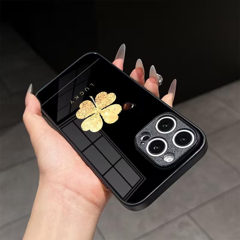 Fine Hole All-inclusive Simple Four-leaf Clover Painted Apple 17promax Mobile Phone Case Iphone16 Premium Protective Case