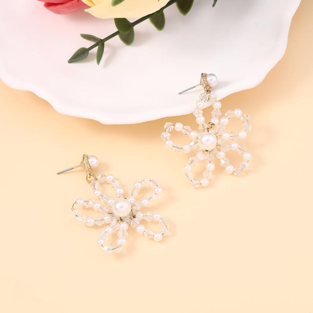 Korean Wedding Style Handmade Beaded Hollow Three-dimensional Flower Earrings, Sweet and Fresh Imitation Pearl Fairy Earrings