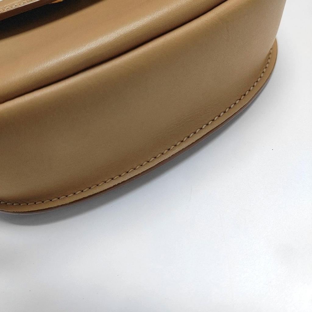 [Pre-Owned] Kaia Gold Logo Flap Leather Saddle Bag - Excellent #1GNG1QG
