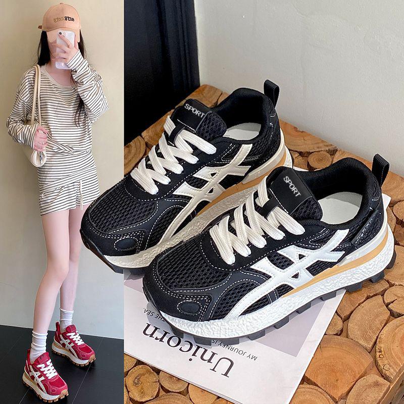 Showing Feet Small Forrest Gump Shoes 22 New Autumn Red German Training Shoes Color Matching Small Waist Casual Sports Shoes