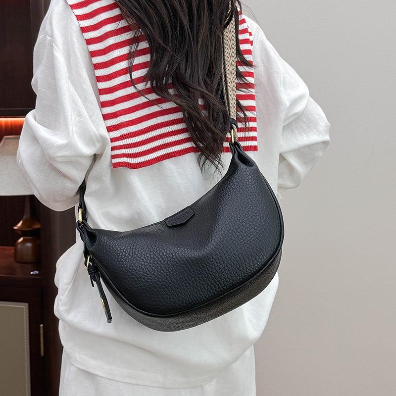 Dumpling bag women's new casual simple wide shoulder strap messenger bag high sense large capacity shoulder bag