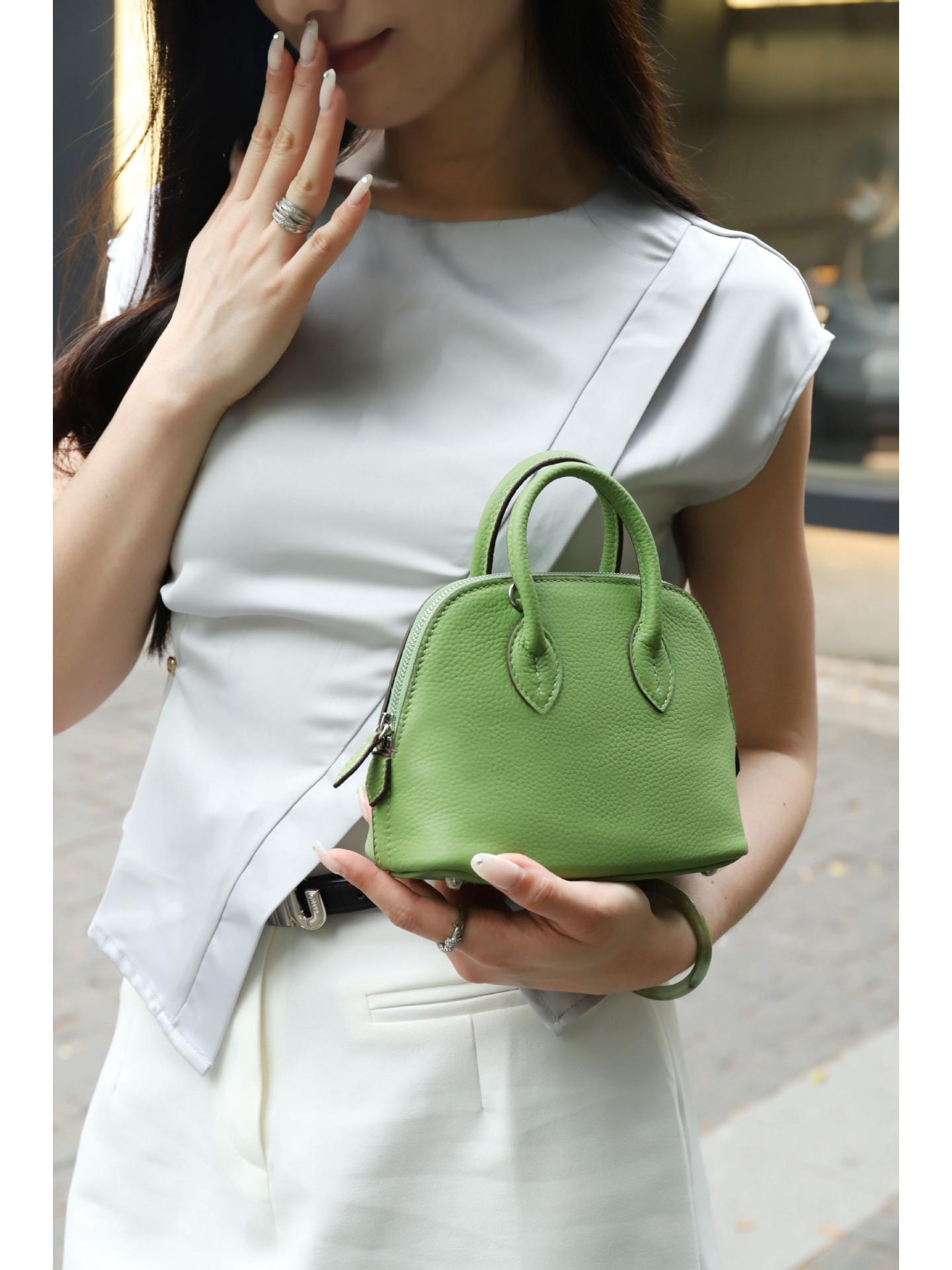 Mini Genuine Leather Crossbody Handbag - Trendy Women s Single Shoulder Cowhide Bag 19x9x15 CM