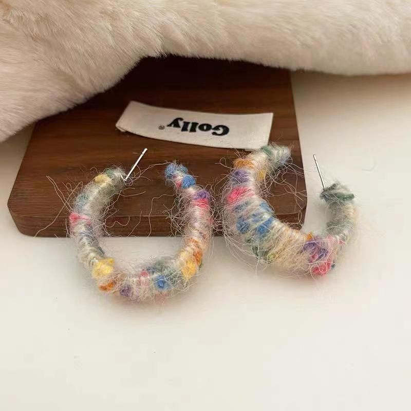 2025 Trendy Large Earrings: Simple, Cool, Versatile - Perfect for Round Faces