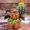 Halloween Cartoon Kürbis Figur, Gruselige Geflügelte Besen Sichel Kürbis Harz Statue, Tischdekoration für Feiertagsparty
