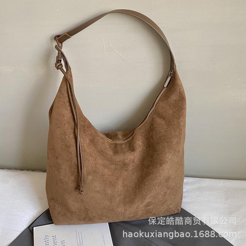 Suede Bag Women's 2025 New Trendy Fashion High Sense Retro Commuter Shoulder Bag Large Capacity Tote Bag