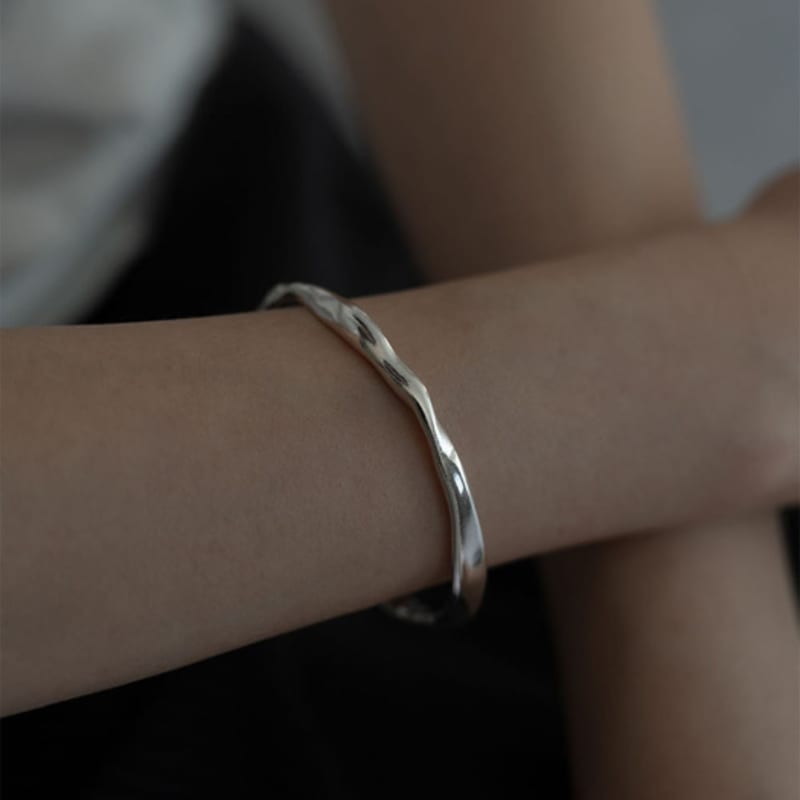 Youngglow Silver925 Rough Bangle Bracelet
