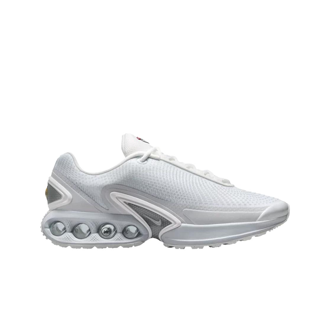 

Женские кроссовки W Nike Air Max Dn White Metallic Silver FJ3145-100