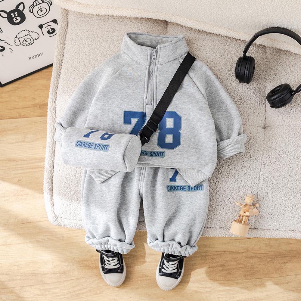 2025 Boys' Trendy Half-Zip Fleece Sweatshirt & Crossbody Bag Set for Autumn/Winter