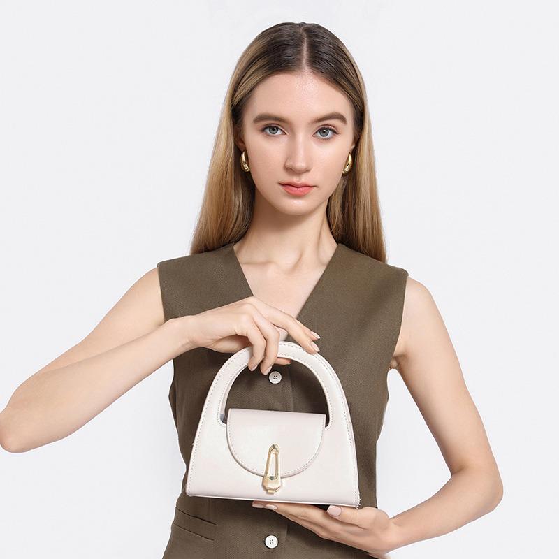 2025 Summer New Half-Moon Bag for Women, Solid Color Commuter Vintage Lock Handbag, Trendy and Stylish Casual Crossbody Bag