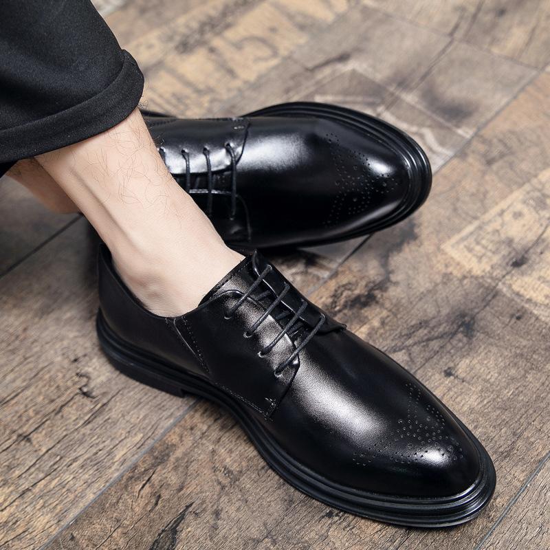 Men's Shoes 46 Large Size New Leather Shoes Fashion British Style Brock Carved Leather Shoes Trendy Gentleman Wedding Shoes