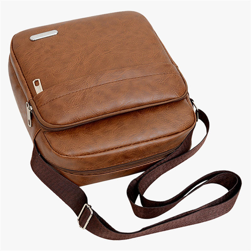 Men's Retro Crossbody Shoulder Bag Large Capacity Lightweight Business Messenger Bag for Travel Trip