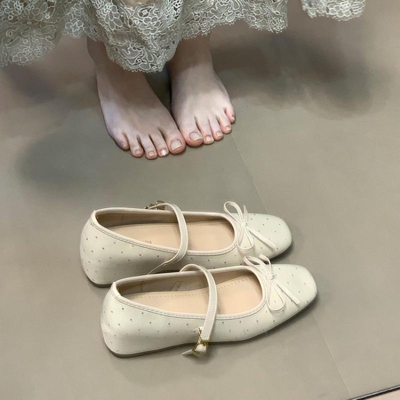

Niche square head bow ballet shoes women s autumn new inner height increase shallow mouth one-word belt single shoes 40