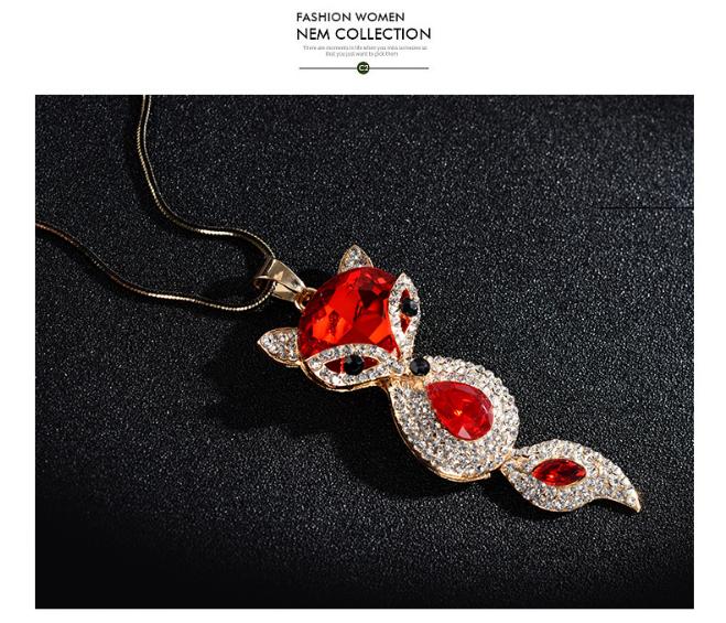 Women's Fashion High-grade Sense Of Light Luxury Long Necklace Personality Necklace