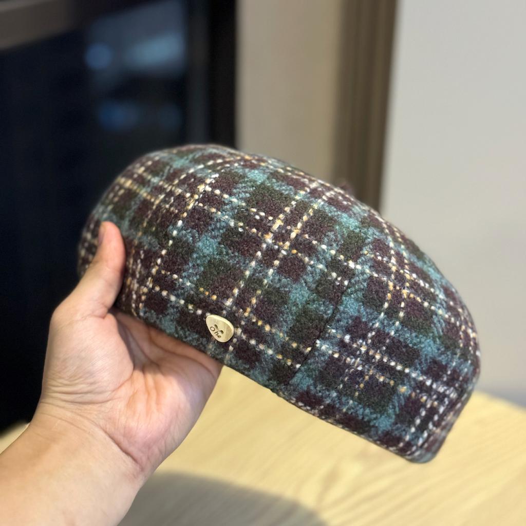Neue Herbst- und Wintermode Modische Retro Karomütze für Damen, die das Gesicht betont, vielseitige Retro-Beret-Mütze, Malermütze, Trend