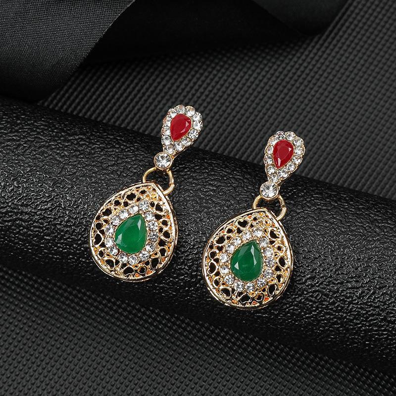 4pcs Of Water Droplet Inlaid Palace Style Necklace Earrings Bracelet Set High-end Luxury Women's Wedding Party Accessories
