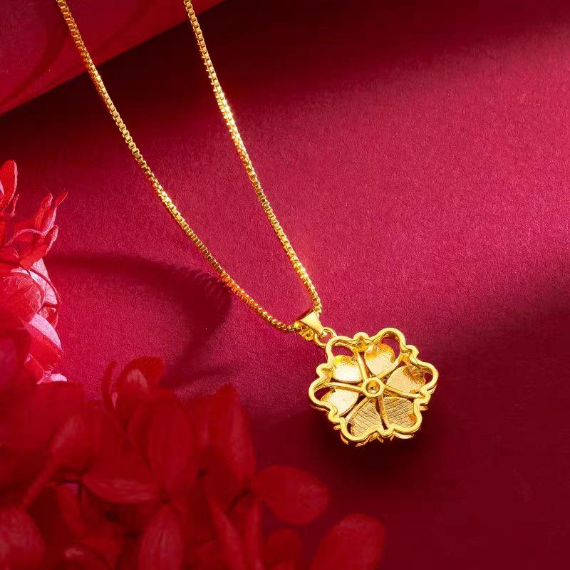 Vietnam Sand Gold-Plated Flower Pendant Necklace - Long-Lasting Color, Elegant Clavicle Chain