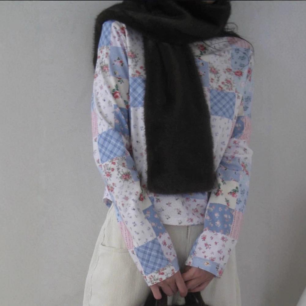 

In Stock: Women s Retro Floral Patchwork Long Sleeve T-shirt, Slimming & Flattering Top for Autumn 2025 One Size