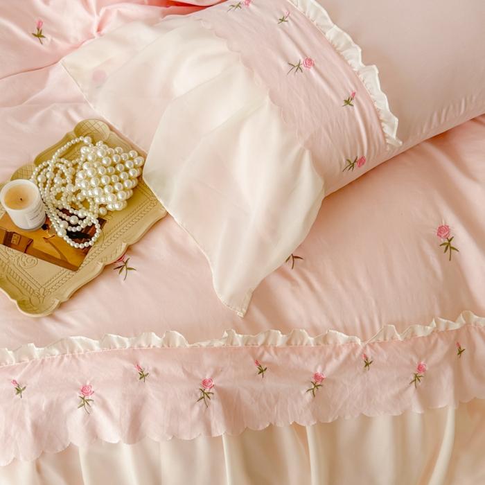 Ins Princess Style Bedding Sets Ruffle Lace Bow Quilt Cover Romantic Bedclothes Decor Woman Girls Bedroom Duvet Cover 4pcs