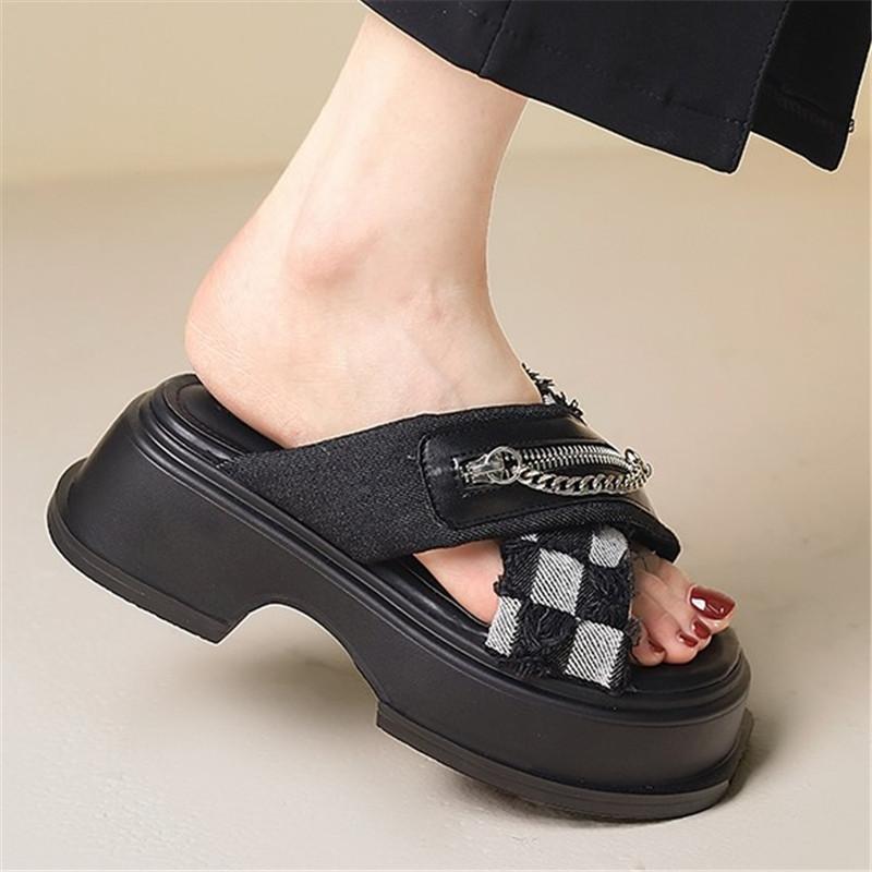 Fashion Thick Soled Slippers for Women Summer Chain Denim Chunky Heel Fashion Cross Slides Open Toe Outdoor Beach Woman Walking Slides