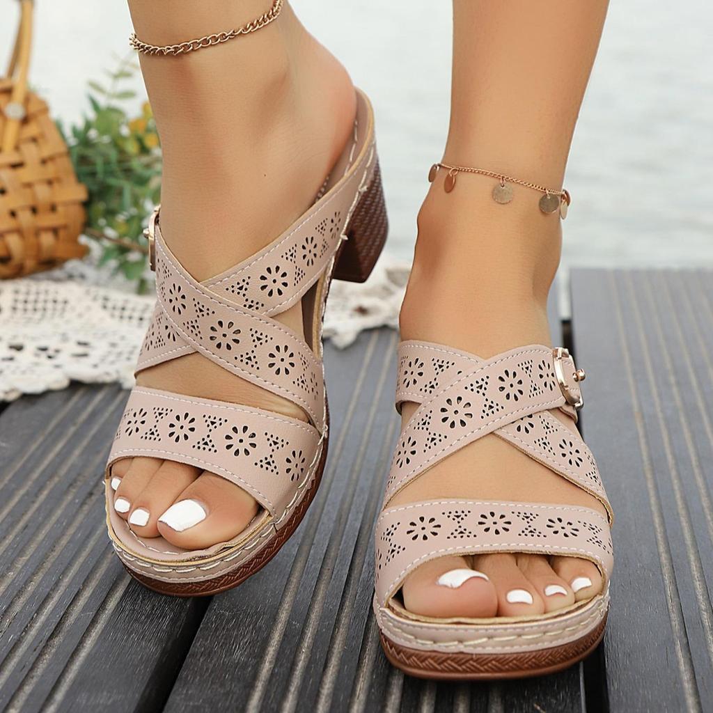 Plus Size Women High-heel Slippers Retro Handmade Casual Leather Slippers for Women Fashion Thick Heeled Sandals Sandalias Mujer