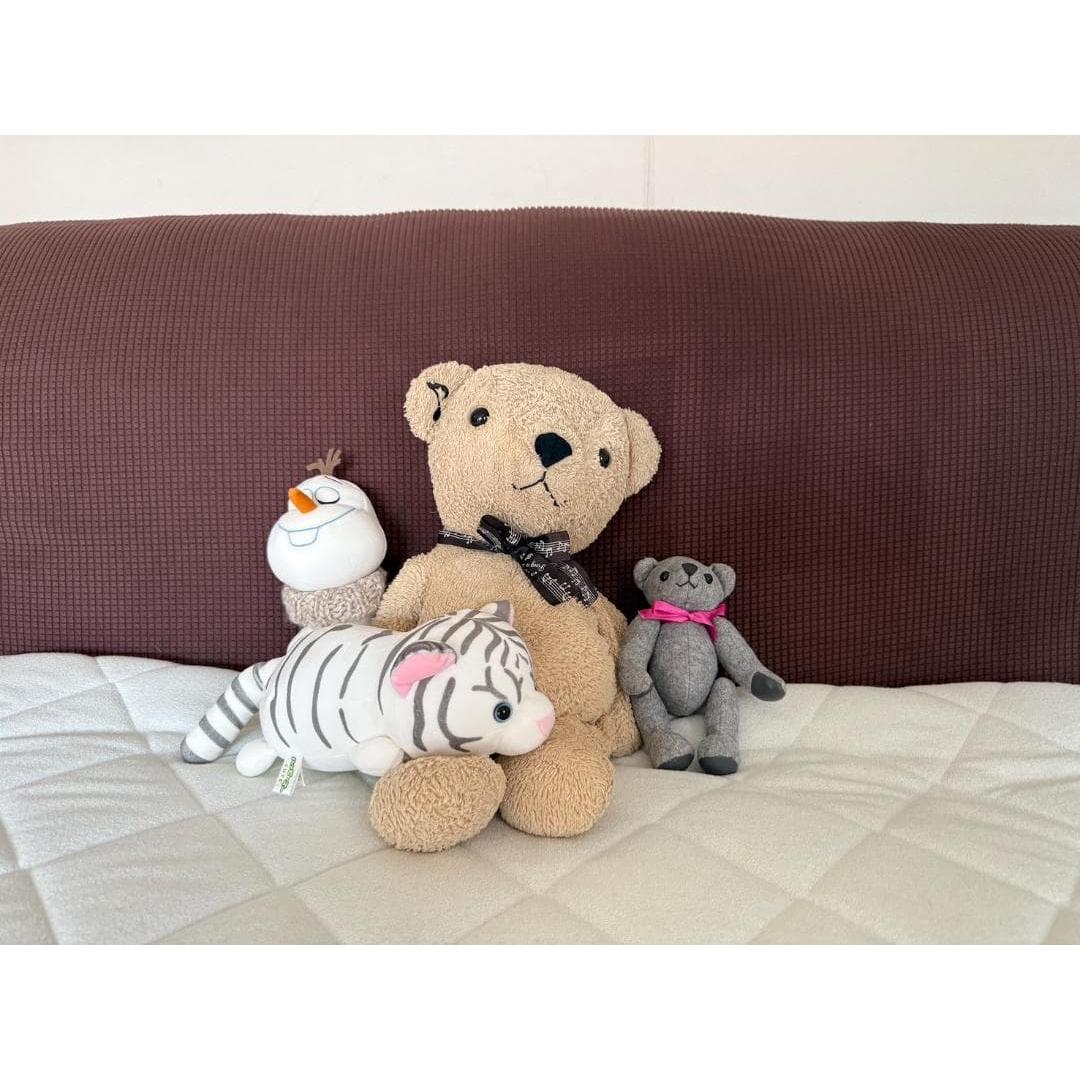 White tiger and other stuffed animals sold in bulk (cannot be sold separately)