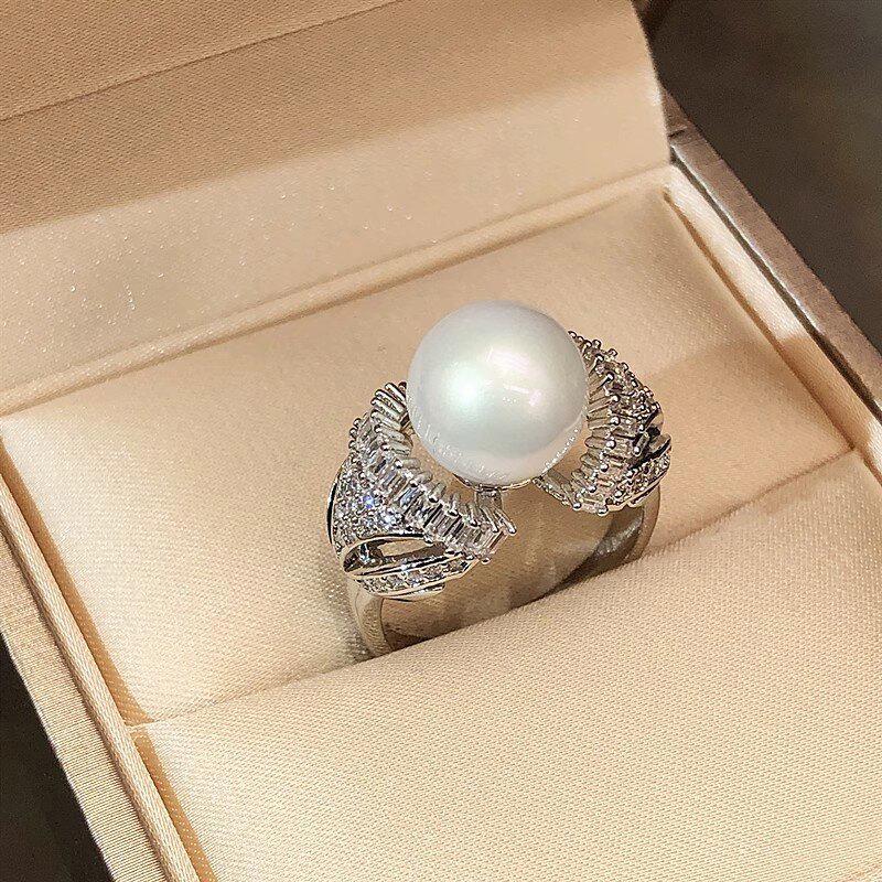 Huitan Graceful Simulate Pearl Ring for Women Bright Cubic Zirconia Finger Jewelry for Engagement Ceremony Party Delicate Gift