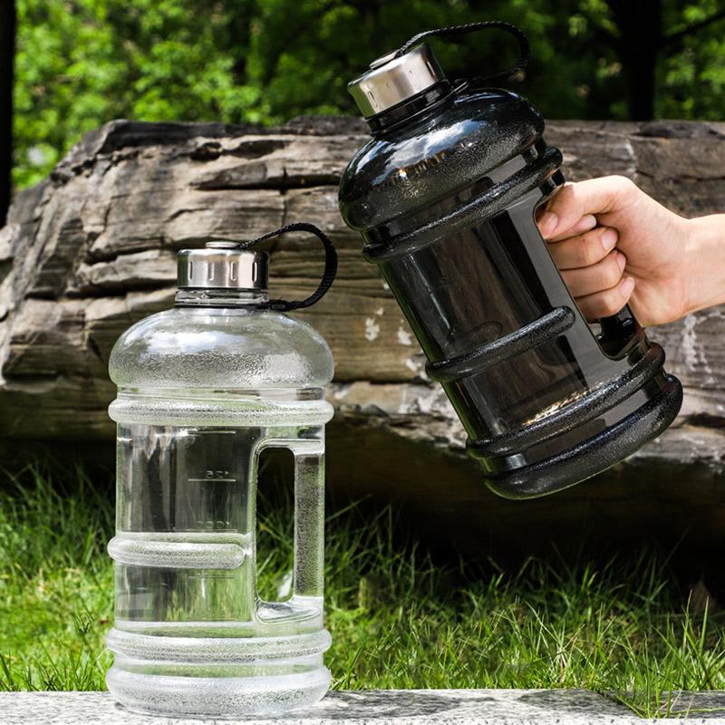 2L Tragbare Wasserflasche Großes Fassungsvermögen Training Sport Workout Trinkflasche Shakerflasche mit Griff Outdoor Trinkwerkzeuge
