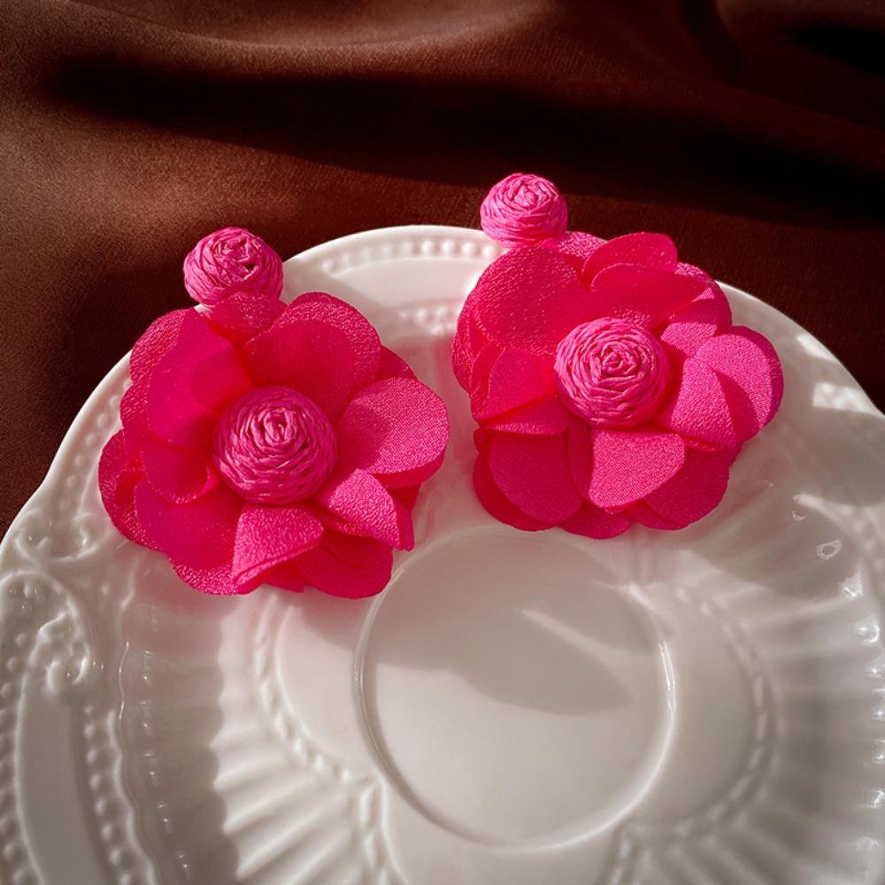 Small Fresh Flower Earrings, The Same High-end Stud Earrings, Sweet Temperament and Versatile Earrings.