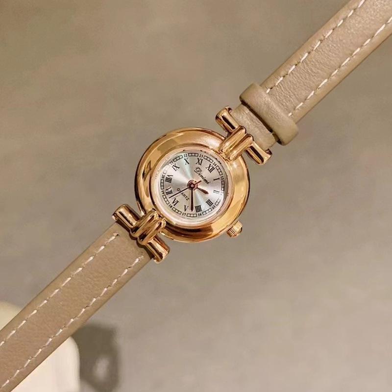 Damen Mini Kleine Zifferblatt Einfache Römische Retro Uhr Leder Feines Armband Nische Leichter Luxus Damen Uhr