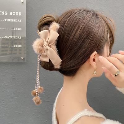 Pince à cheveux en peluche avec nœud et pompon - Meilleures pinces à cheveux pour cheveux épais - Accessoires pour femmes - Nouvelles pinces à cheveux mignonnes - Pince à cheveux d'hiver
