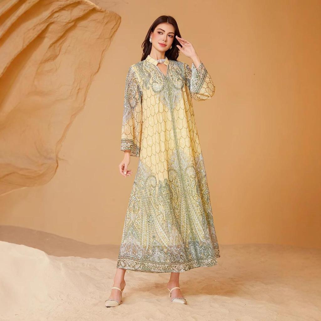 Middle Eastern Embroidered Muslim Women's Long Dress Abaya with Hot Drill Print