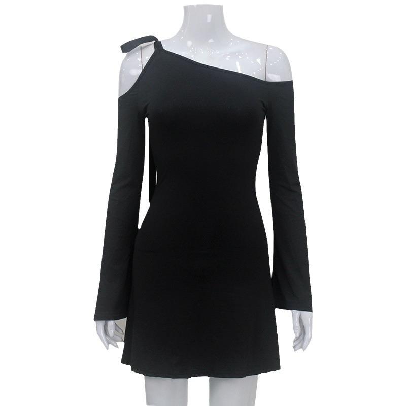 Abito da donna Pure Style Scollo obliquo Spalle scoperte Manica a tromba Allacciato Slim Moda Sexy Elegante Abito corto