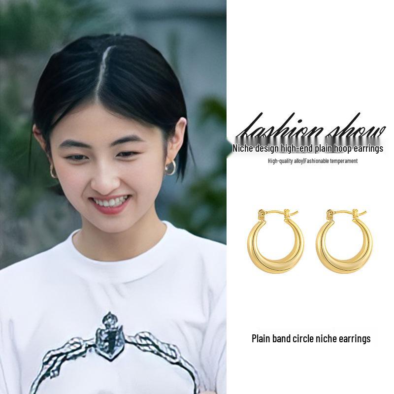 Pearl Asymmetrical Earrings: Elegant Autumn/Winter European & American Style