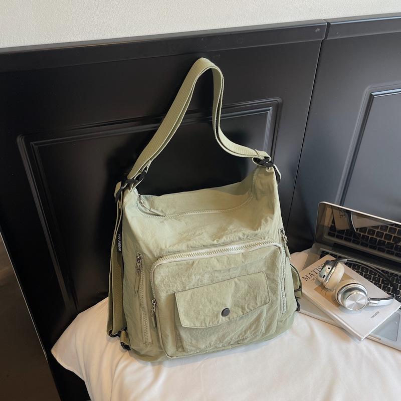 

Casual large-capacity high-value bag women s 2025 autumn new commuter backpack shoulder bag messenger bag зелёный