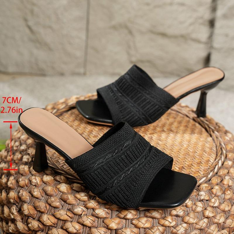 Sommer neue fliegengewebte Hausschuhe Damen Außen tragen eckiger Kopf Ein-Wort-Schlepp dicker Absatz Mode hochhackig coole Hausschuhe Damen