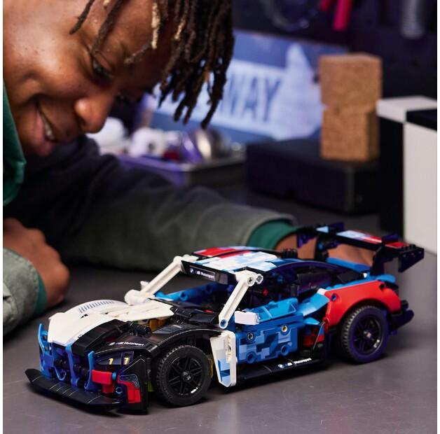 Конструктор LEGO Техник 42226 Гоночный автомобиль BMW M4 GT3 EVO