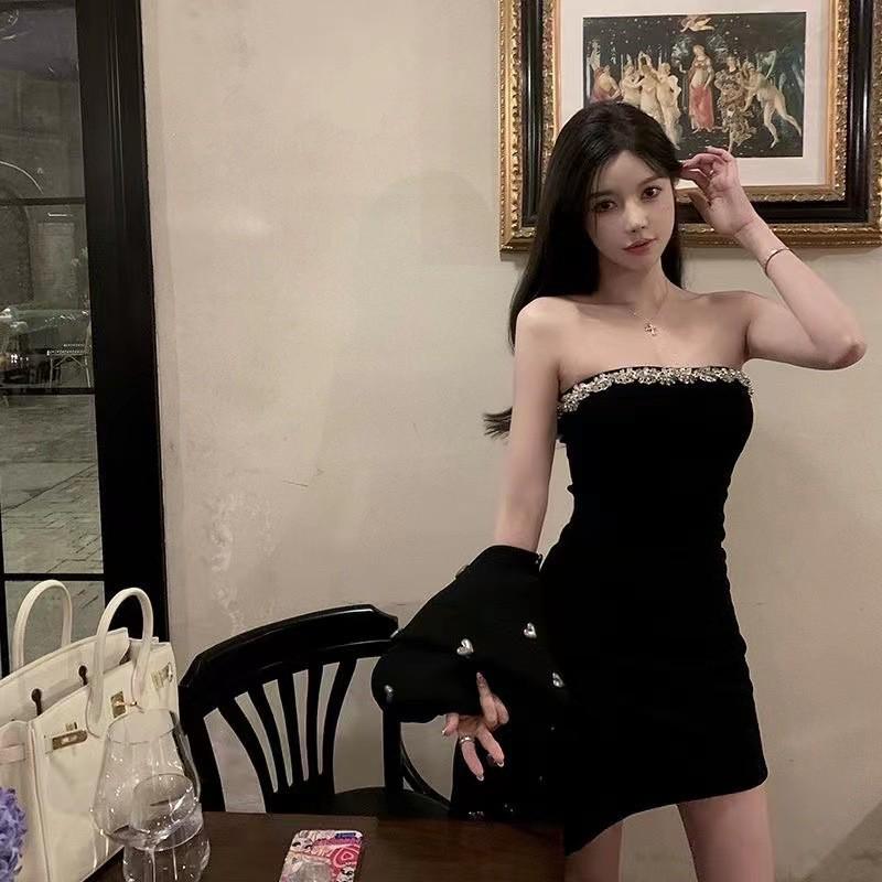 

Big Sister Top-Tier Sequined Strapless Little Black Dress L