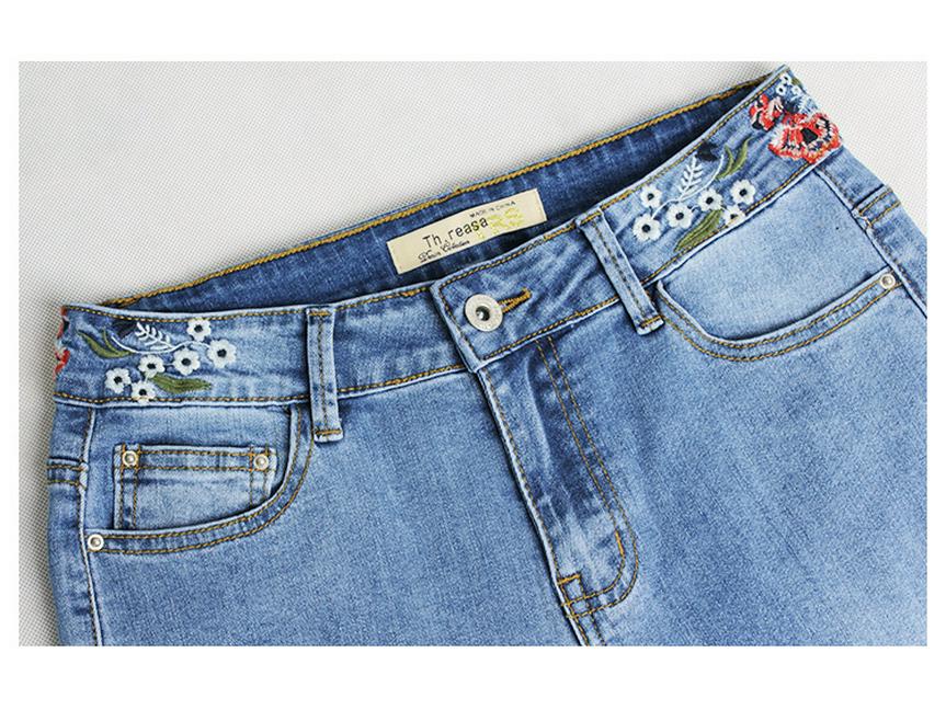 2022 Women's European & American Fashion Embroidered Denim Flare Pants