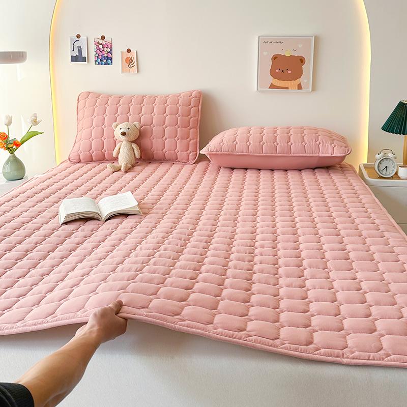 All‑Season Soy Cotton Bed Mattress Pad, Anti‑Slip Thin Bed Protector for Dorm Single Bed