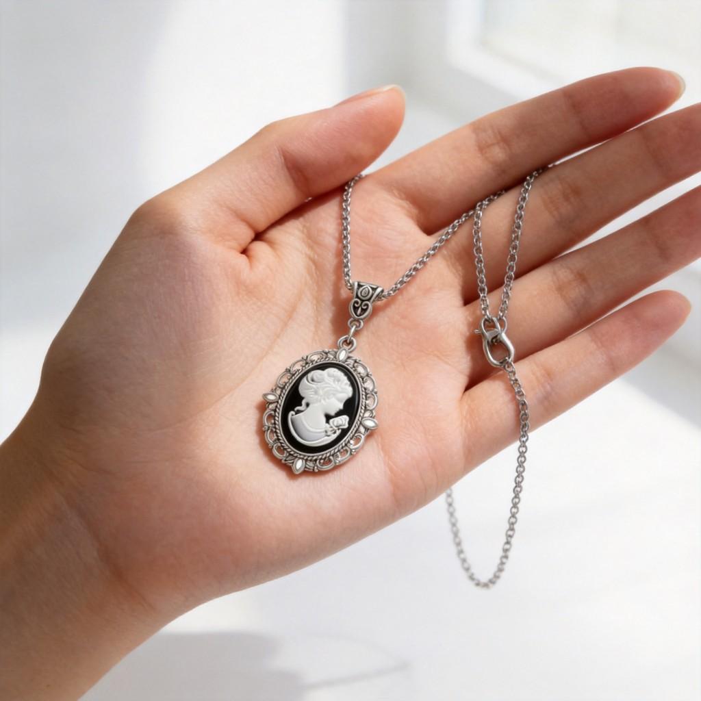 Gothic Stainless Steel Geometric Necklace For Women Party Wear