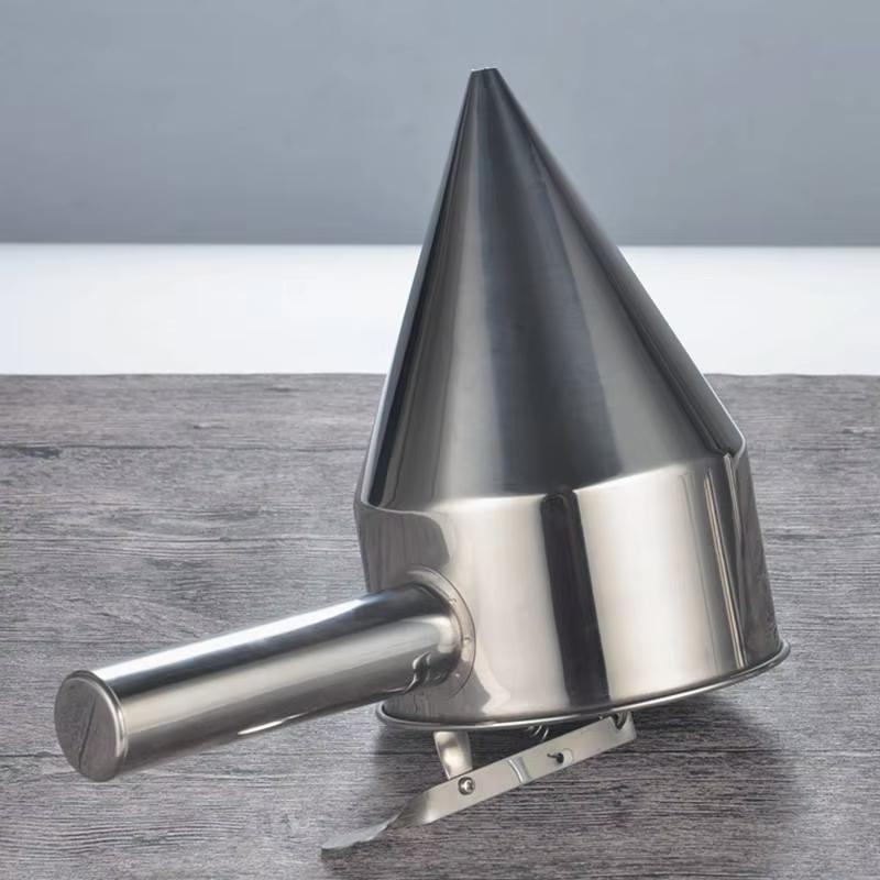 High-quality Cooking Tools for Household Use Multi-purpose Stainless Steel Metal Oil Funnel for the Kitchen (Silver,M) серебряный