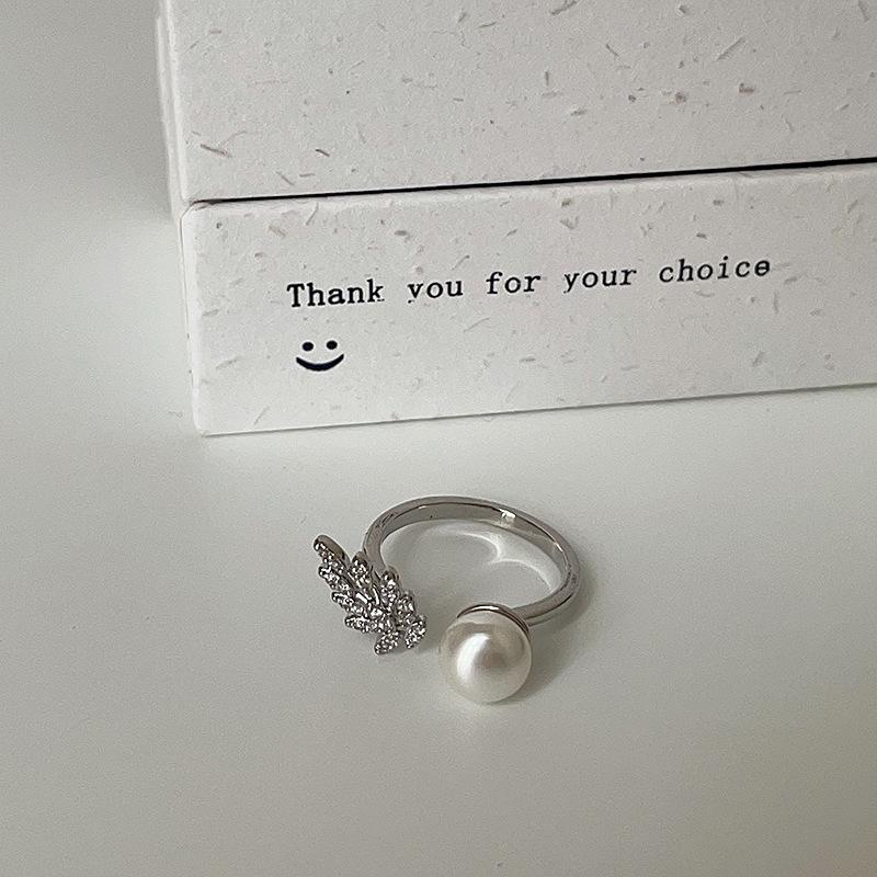 Niche Design Sense Zircon Sparrow Plume Pearl Ring Women'S Light Luxury Elegant Fashion Exquisite Personality Temperament Ring Ring