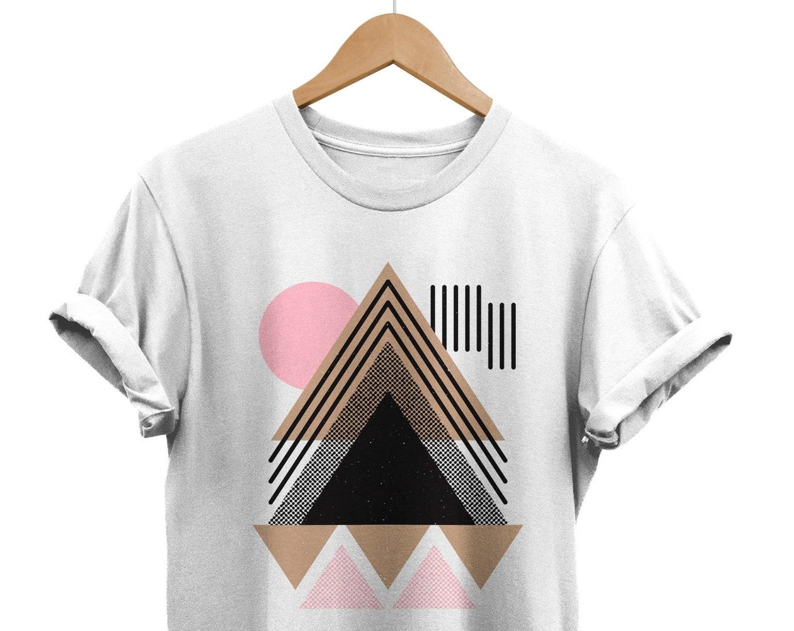 Abstract Geometric T-Shirt: Modern Art Graphic Tee M